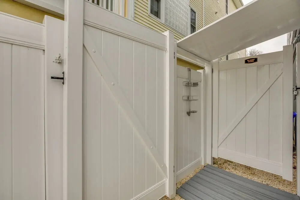 The Kraken Wildwood Townhome: 1/2 Mi to Beach!