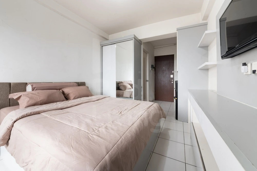 Apartemen Riverview Tower Mahakam With Netflix By UVroomsOfficial