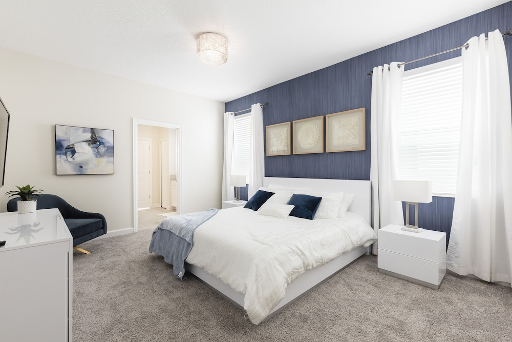 1509 MC - Exquisite 8BR Villa with Pool Games