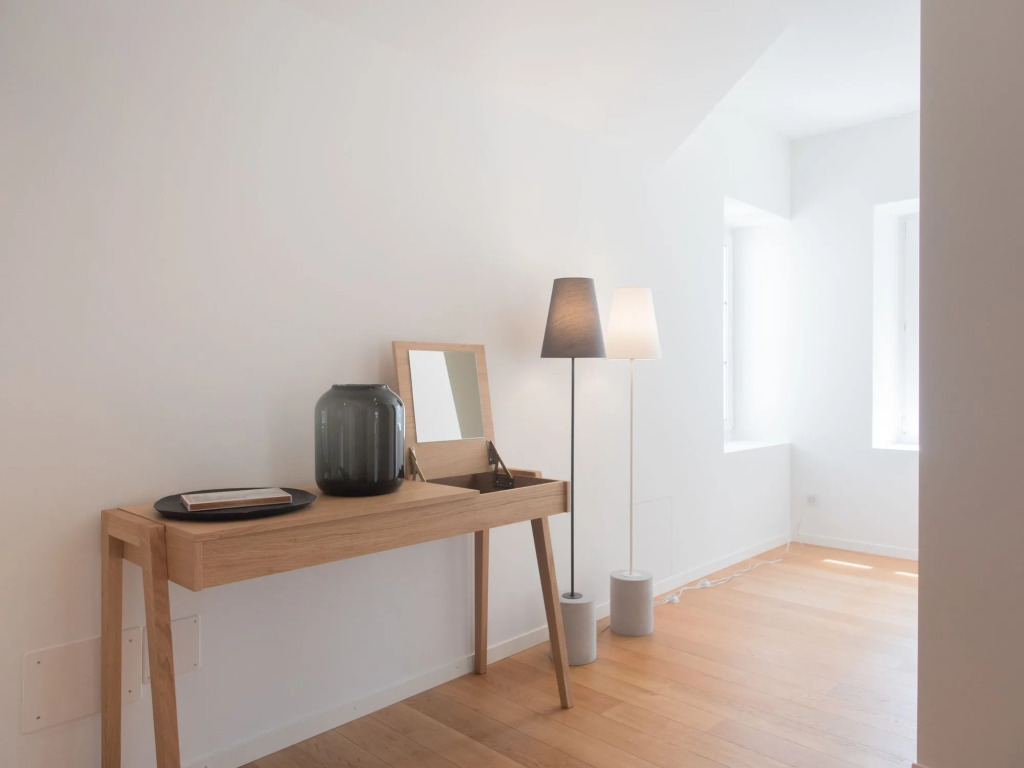 Airhome Limmatquai River View Apartment