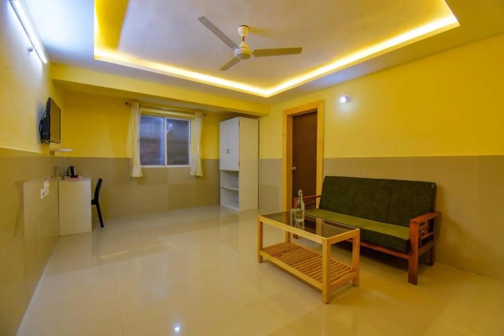 FabHotel Empire Executive - Nr HINJEWADI PHASE 1