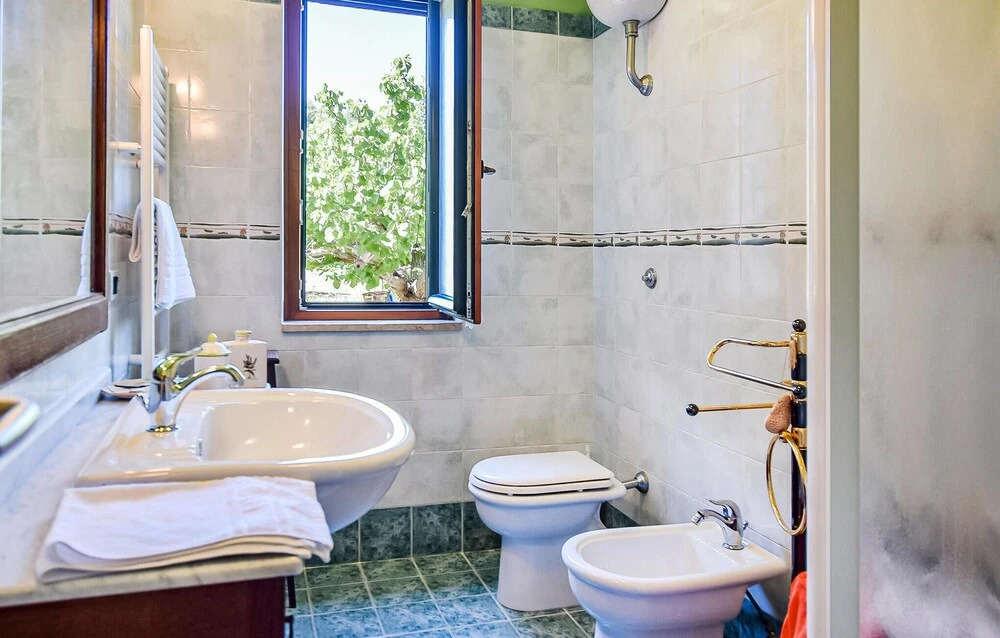 3 Bedroom Lovely Home In S M Di Castellabate