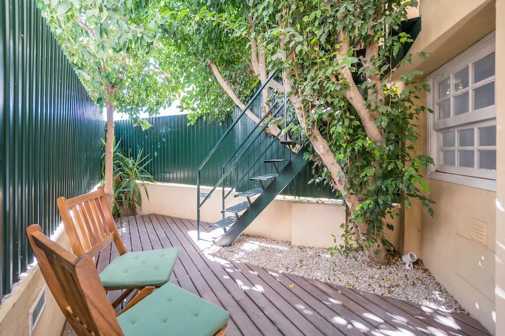 New Flat with Patio And Barbecue