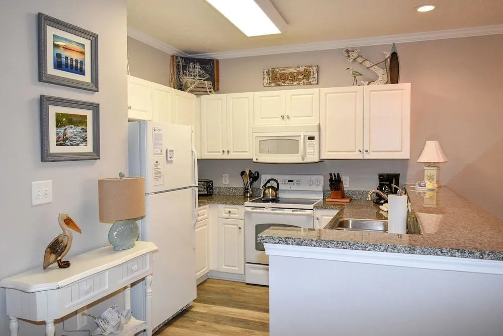 Ocean Keyes Condominium 2634 - 3 Br Condo