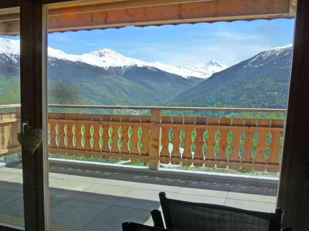 Chalet in Heremence With Stunning Alpine Views