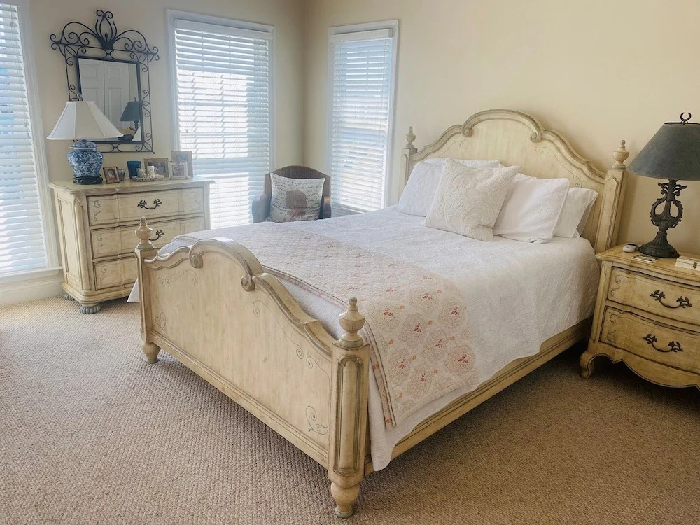 Cook's Cape - 4 Br Home