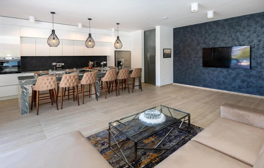 Awesome Home In Komarna