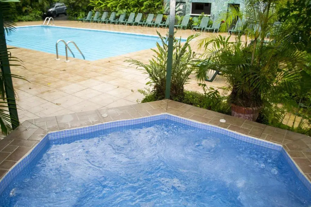 Lands in Love Hotel and Resort