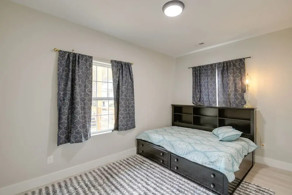 Modern & Pet-friendly Home: 3 Mi to Dtwn Knoxville