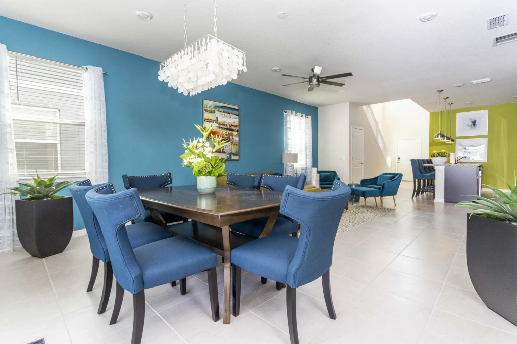 Spacious Themed Home Near Disney