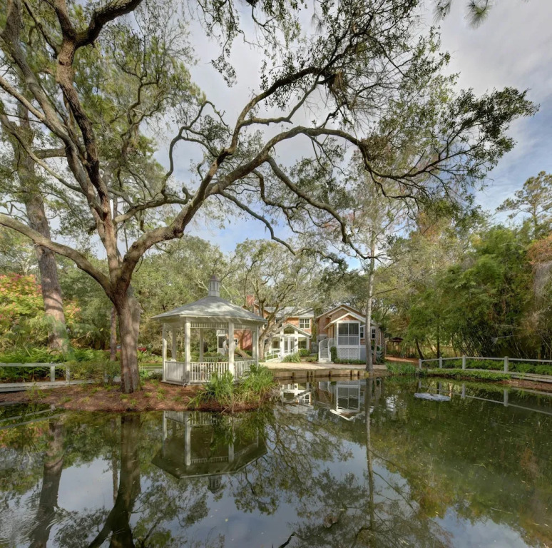 The Grey Owl Inn