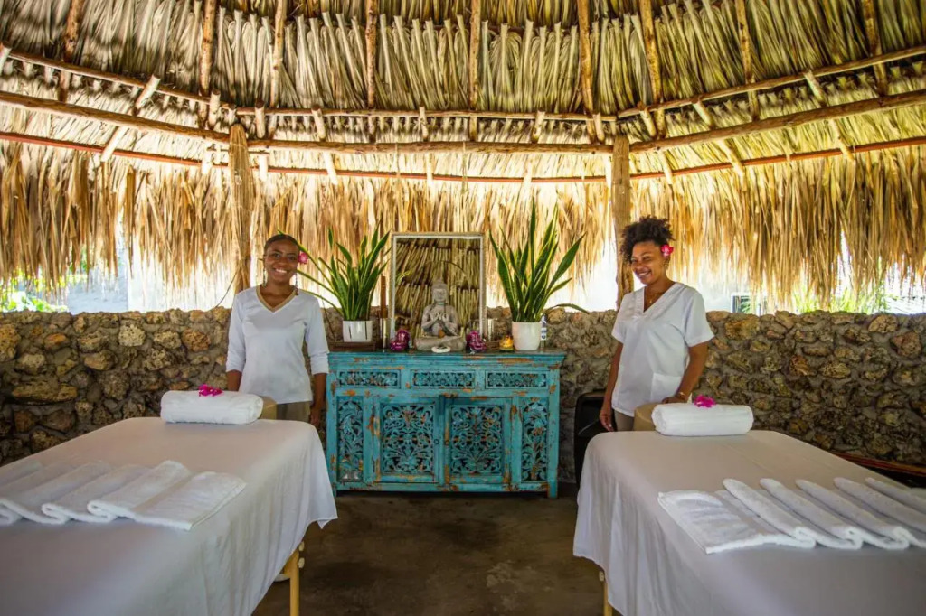 Namaste Beach Club & Hotel