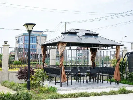 Shanghai Lingang Pengyuanju Maomao Homestay
