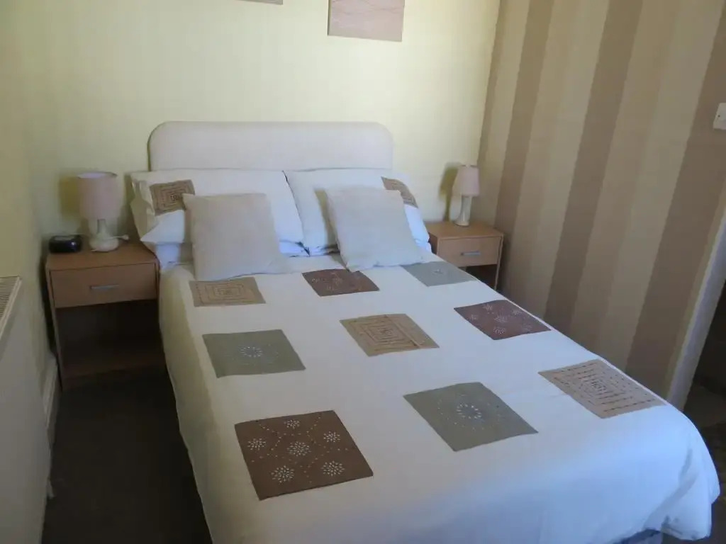Oakwell Guest House