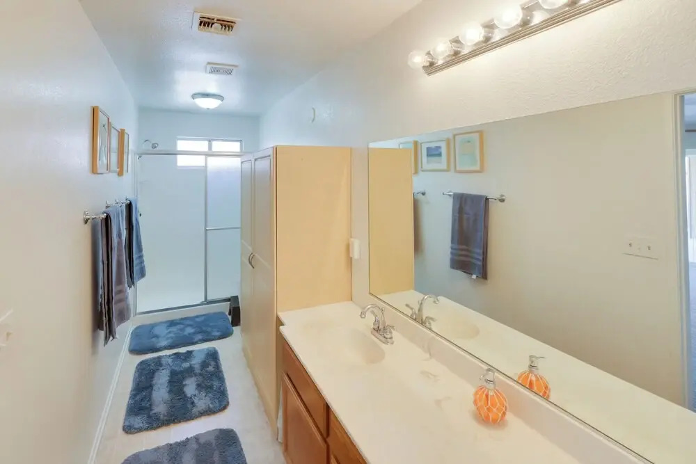 Quaint Bullhead City Getaway ~ 2 Mi to River!