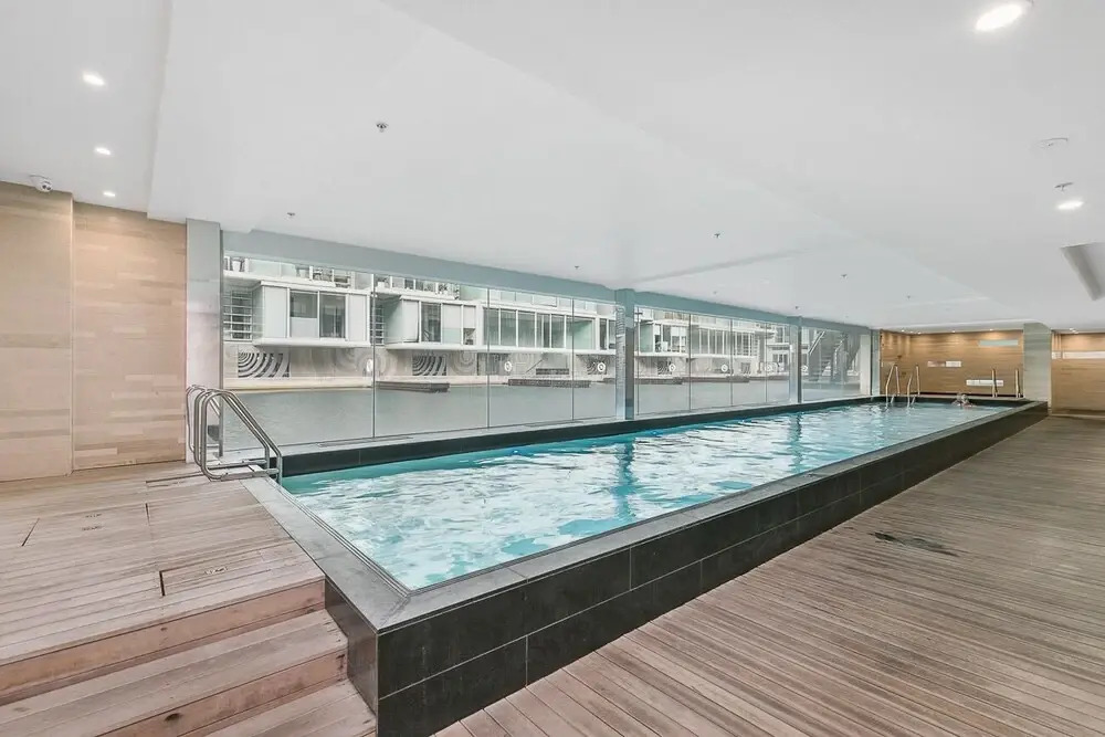 Zodiaks 2 Bedroom Apartment Pool Gym Parking