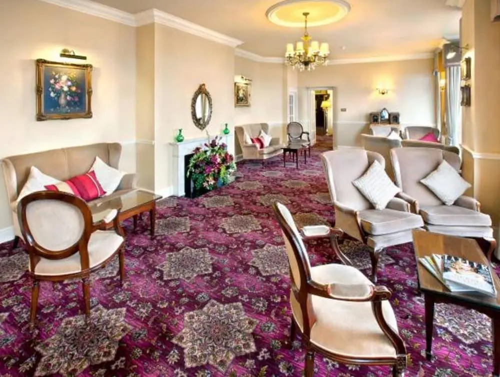 Kingsway Hotel