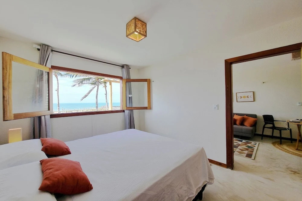 The Point Bungalow on the Sand in Fortim By Carpediem
