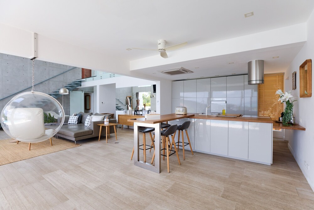 Stylish Sea View Villa, 5 Bedrooms KBR13