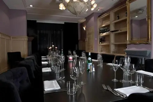 Tres Boutique Hotel