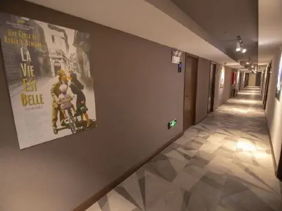 Luohe Lejia Film & Television Hotel
