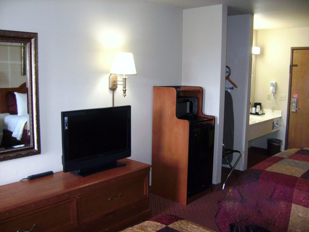 All American Inn & Suites Branson