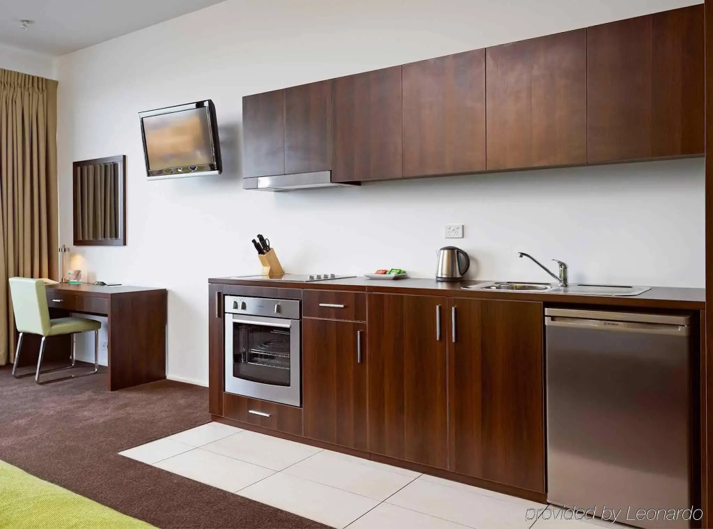 Grand Hotel and Apartments Townsville