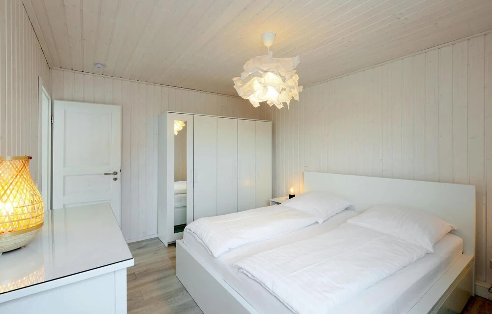 Awesome Home In Zerpenschleuse