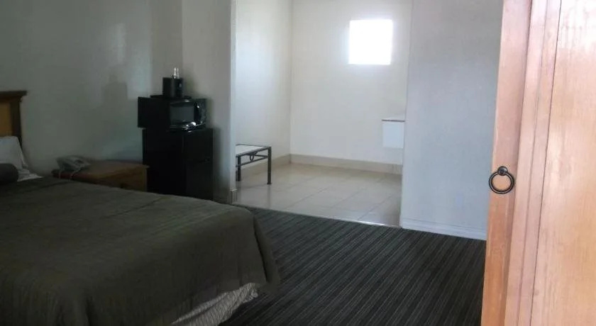 Travel Inn and Suites