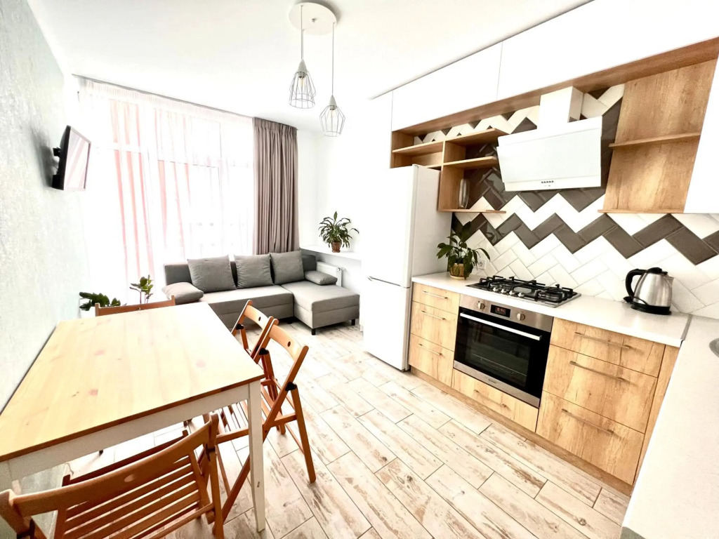 Beautiful apartment in a new building in the center