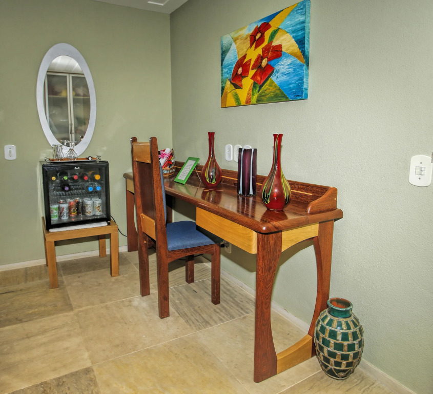 Cliffside Luxury Inn