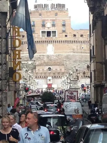 Small Navona Studio