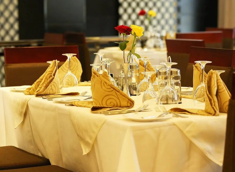 Daamat Hotel
