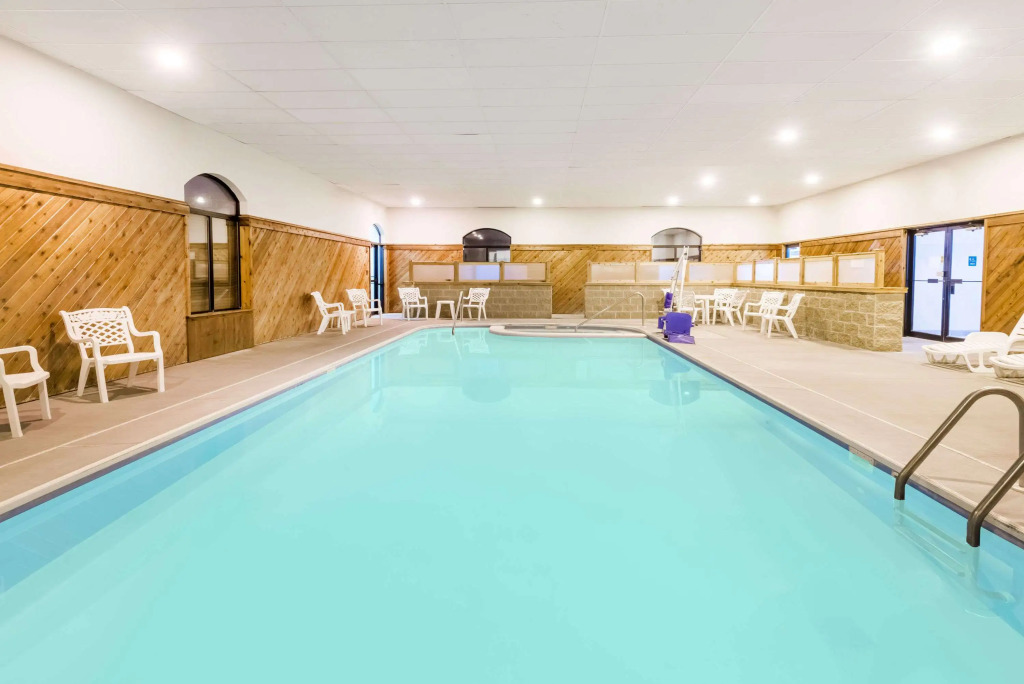 Ramada by Wyndham Strasburg Dover