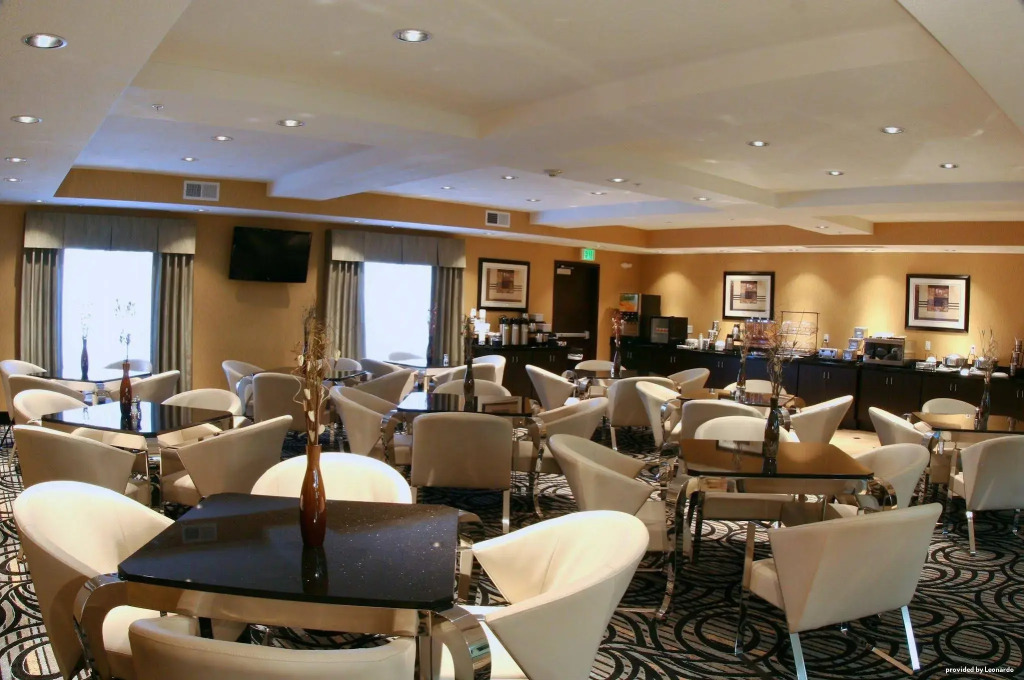 Best Western Plus Airport Inn & Suites