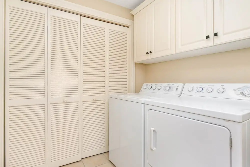 Splendid 3 bedroom, 3 bath condo - 408 Royale Palms 3 Condo