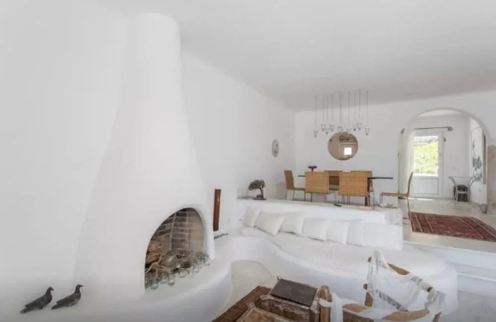 Villa Avas