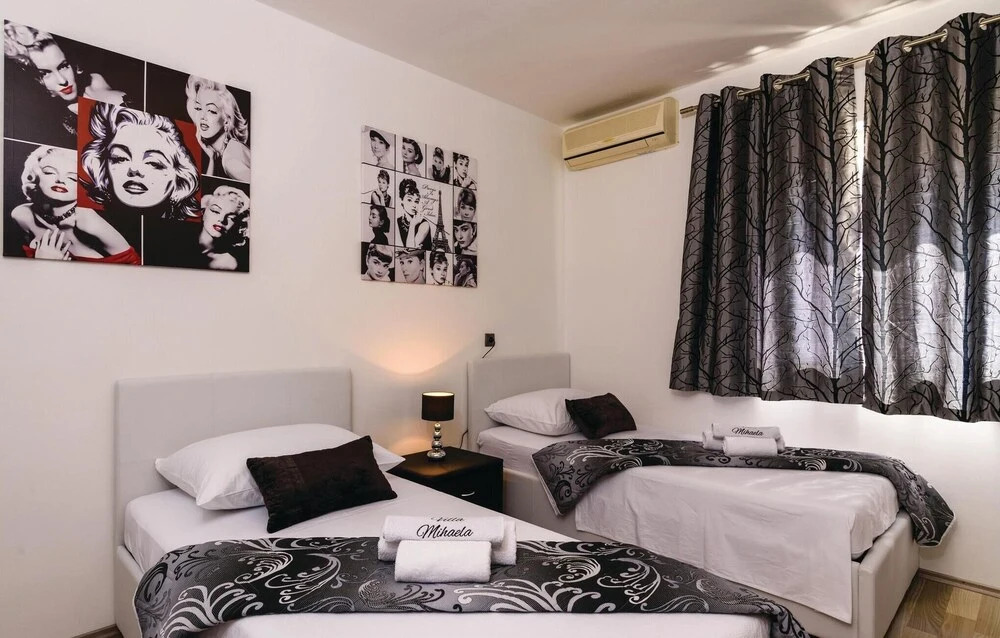 Awesome Home in Trogir with WiFi, 3 Bedrooms & Hot Tub