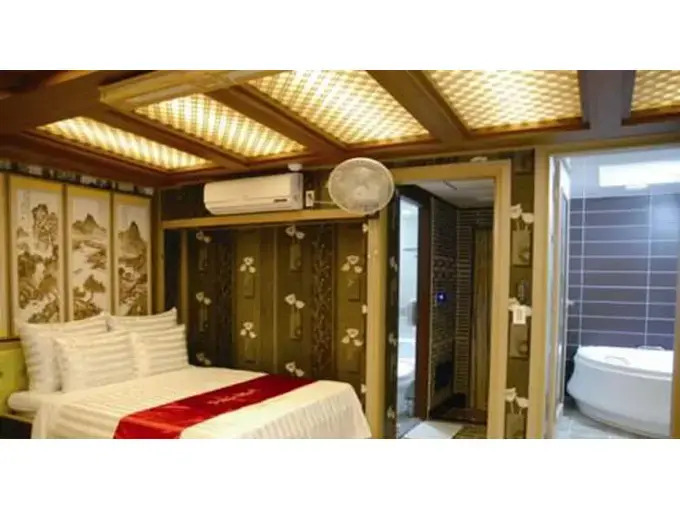Geoje Island White