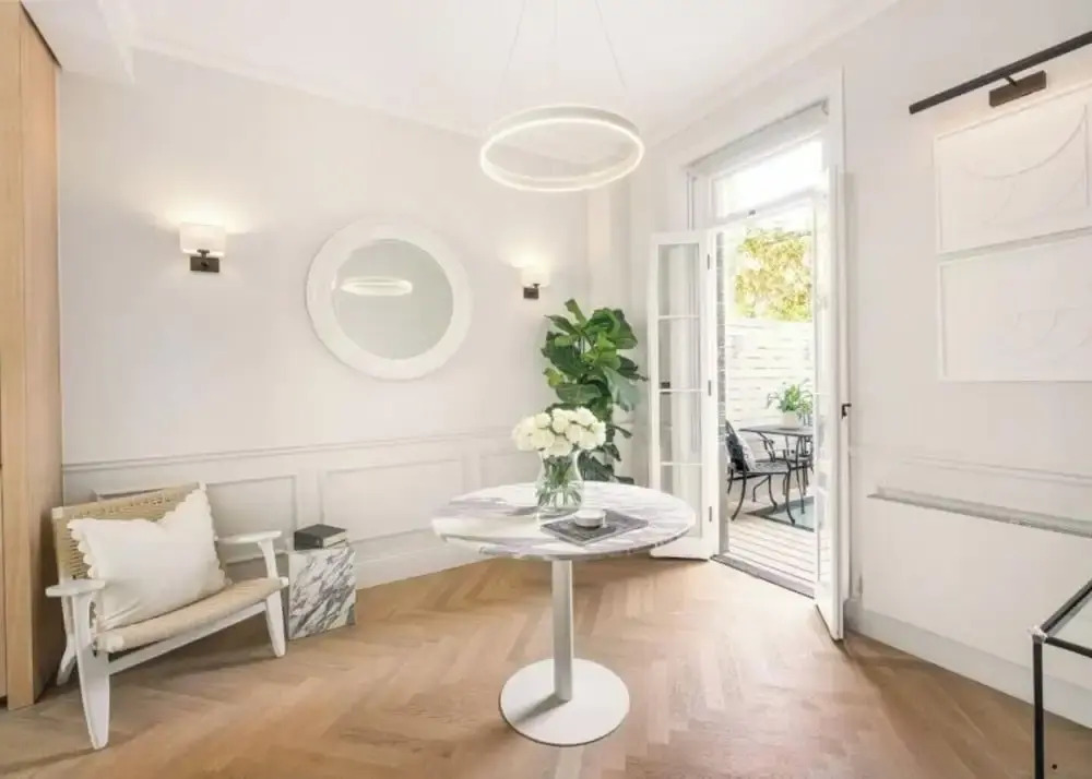 Luxury Shawfield Apartment in London