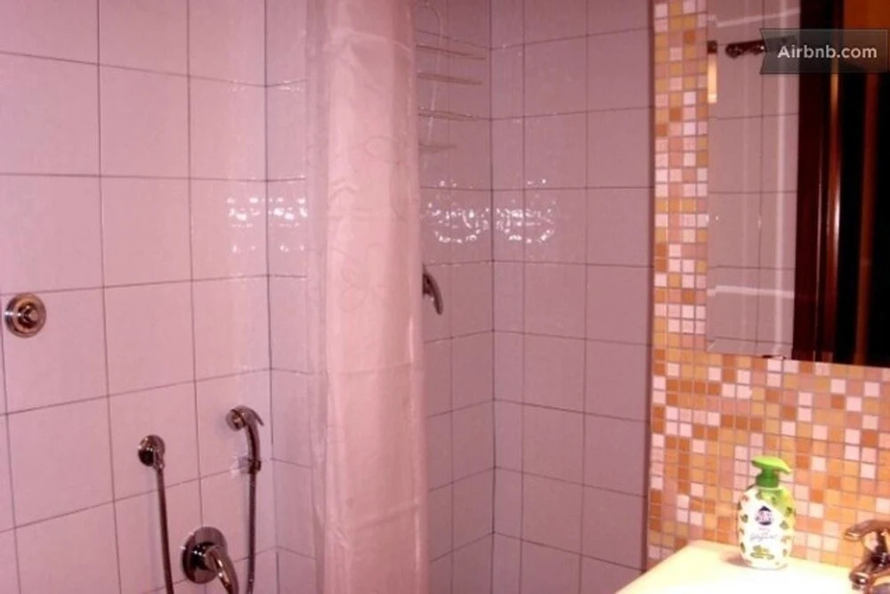Bed in Art - Termini - Coliseum Apartments for Rent in Rome