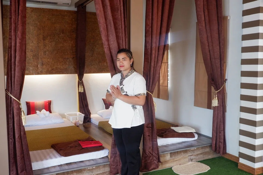B.M. Grand Hotel