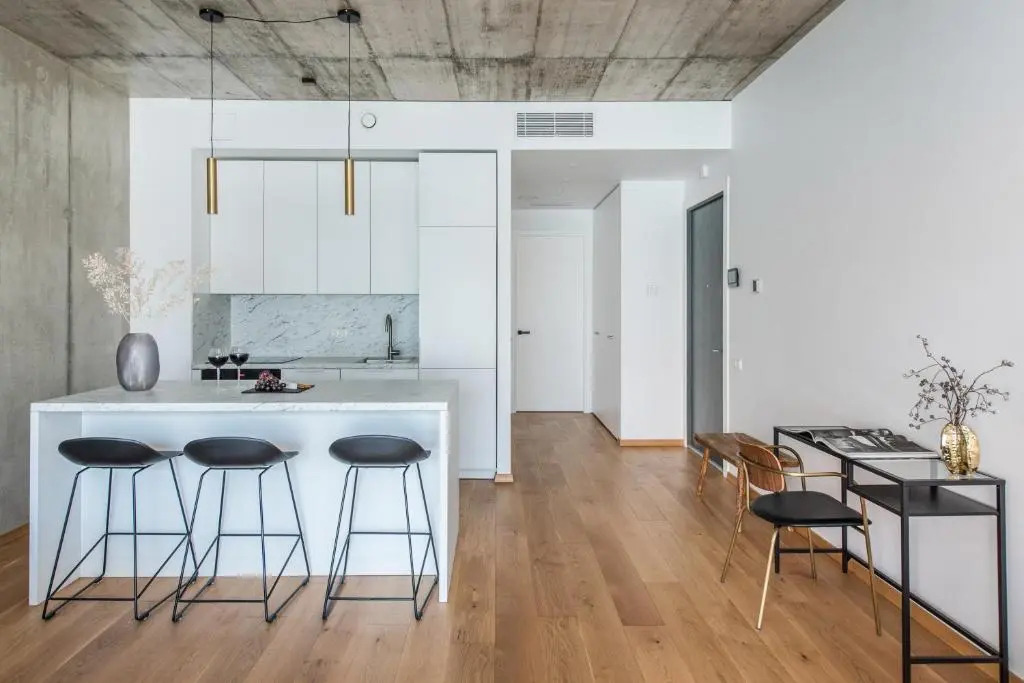 Basteja Life - Brand NEW & Garage Parking included, multiple apartments, by Cohost