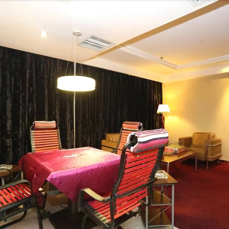Huatian Select Hotel (Changsha Shichang)