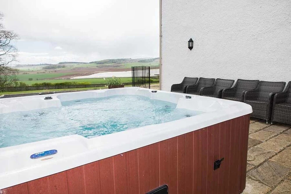 Balmeadowside Farmhouse Near Cupar, Fife