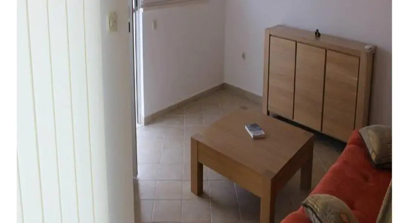Apartment Auger