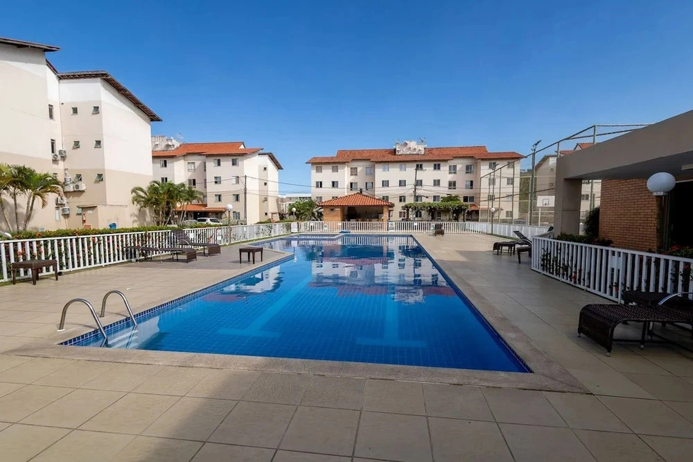 Apto a 300m da Praia do Sul com Piscina e Quadra