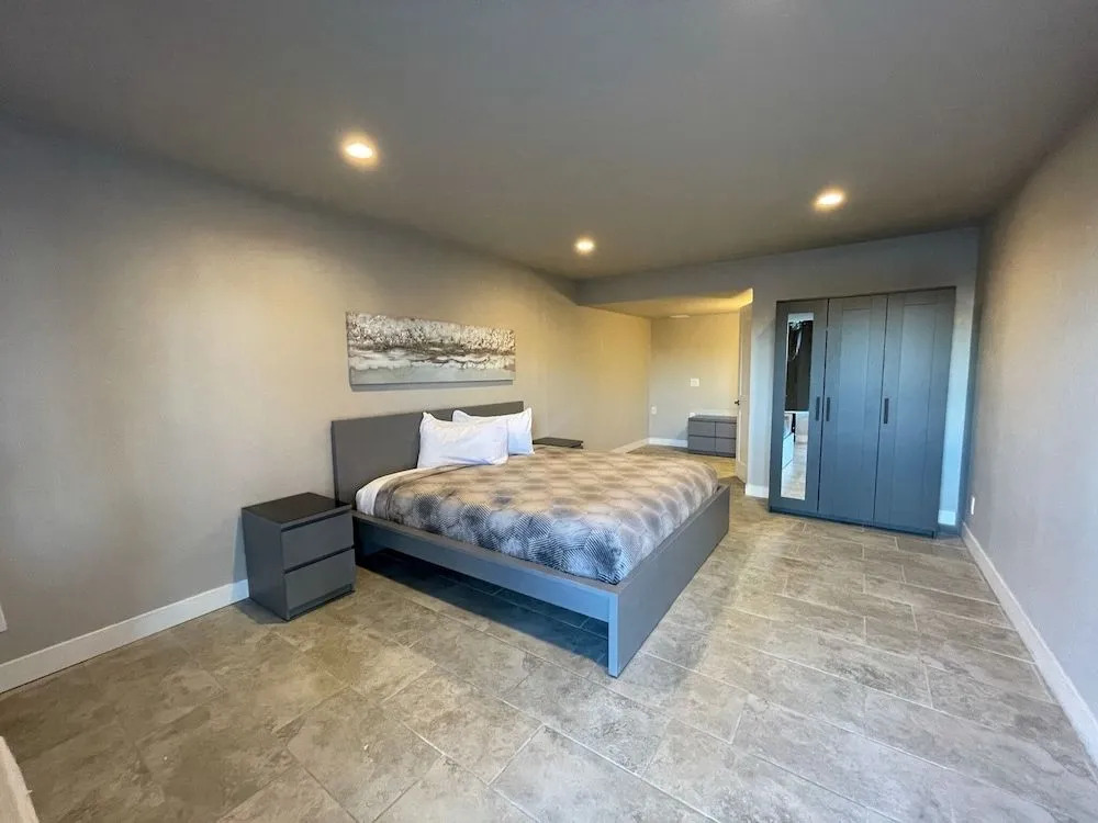 Towne And Country Motel