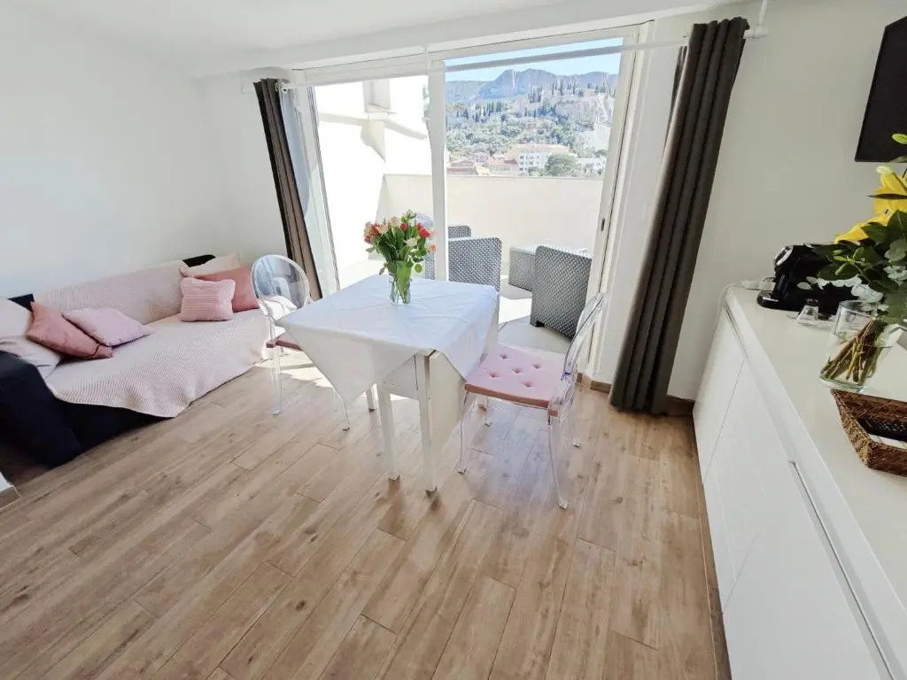 Cassis Loc - Appartement meublé