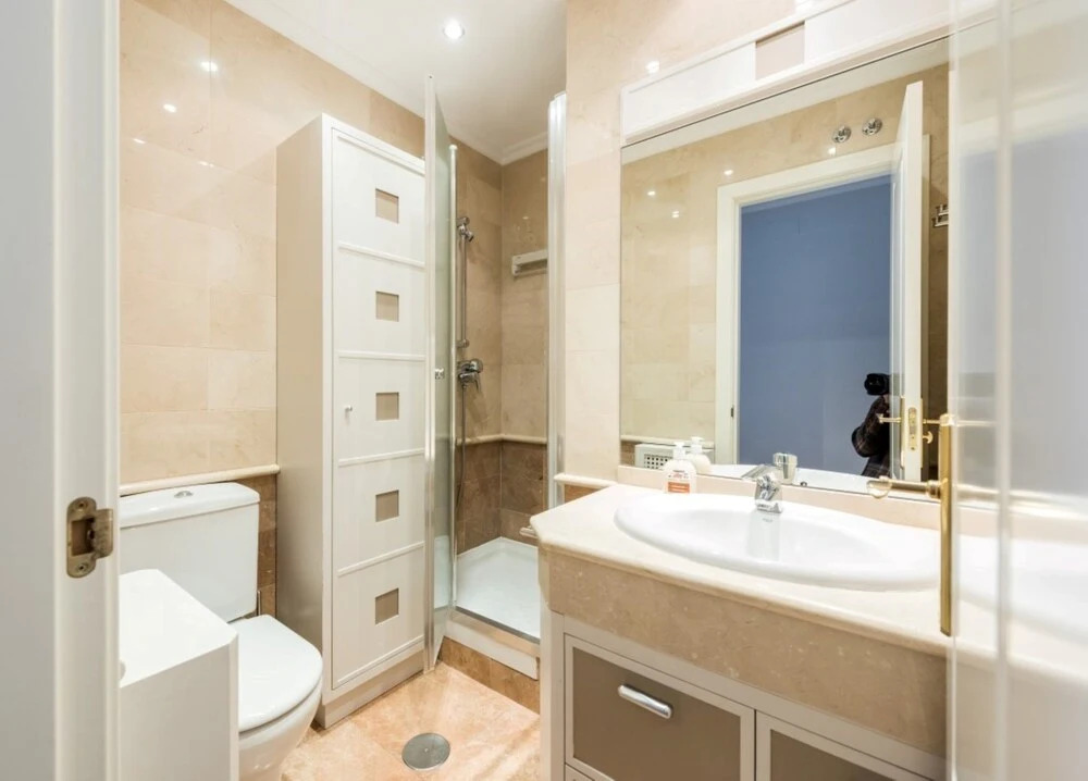 Guest Select Retiro